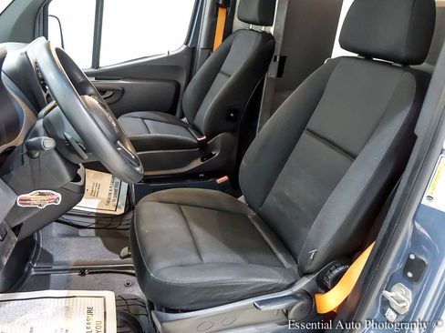 Used 2021 Mercedes-Benz Sprinter 2500 image 7