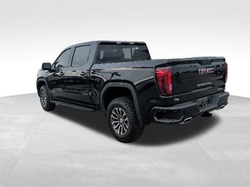 Used 2022 GMC Sierra 1500 AT4 w/ AT4 Preferred Package AWD/4WD image 5
