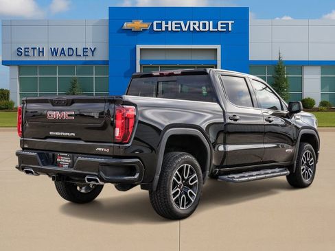 Used 2025 GMC Sierra 1500 AT4 w/ Technology Package AWD/4WD image 7