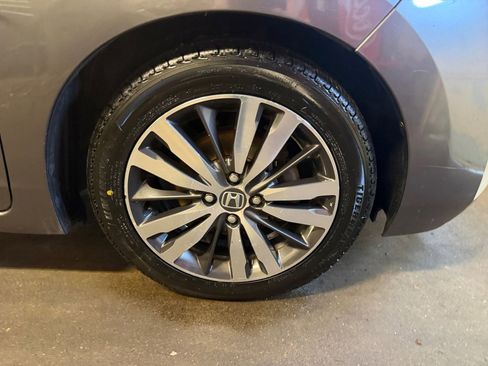 Used 2015 Honda Fit EX image 29