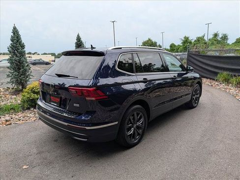 Certified 2023 Volkswagen Tiguan SE w/ Panoramic Sunroof Package FWD image 5
