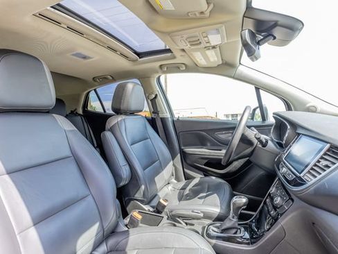 Used 2018 Buick Encore Essence AWD/4WD image 19