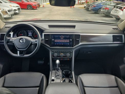 Used 2018 Volkswagen Atlas SEL FWD image 17