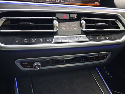 Used 2020 BMW X5 sDrive40i w/ Premium Package RWD image 25