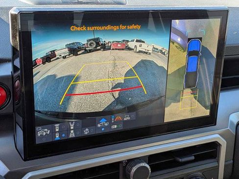 Used 2025 Toyota Tacoma TRD Sport w/ TRD Sport Premium Package image 32