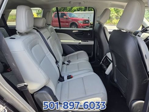 Certified 2025 Lincoln Aviator Reserve w/ Illumination Package RWD image 17