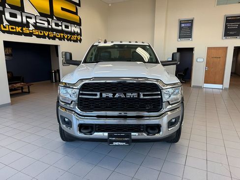 Used 2019 RAM 5500 Tradesman w/ Ambulance Prep Group image 3