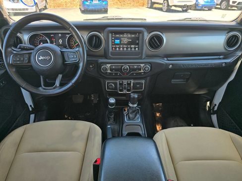 Used 2018 Jeep Wrangler Unlimited Sport S AWD/4WD image 5