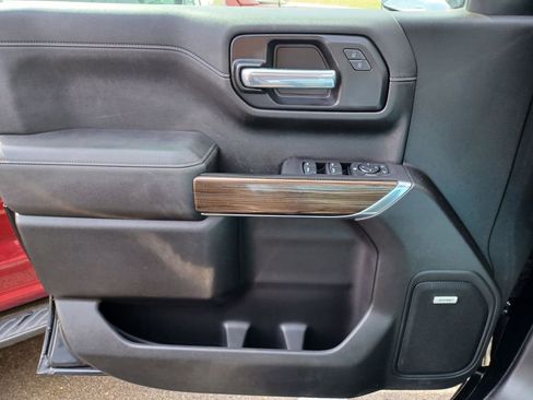 Used 2021 Chevrolet Silverado 1500 LT Trail Boss w/ Convenience Package II AWD/4WD image 14