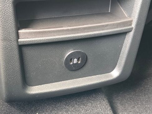 Used 2024 Ford Edge SE image 18