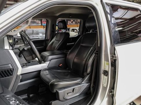 Used 2019 Ford F250 Lariat w/ Lariat Value Package image 29