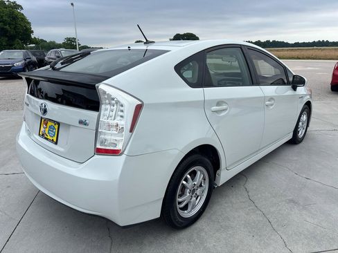 Used 2010 Toyota Prius Five FWD image 4