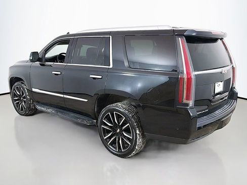 Used 2018 Cadillac Escalade Premium Luxury image 13