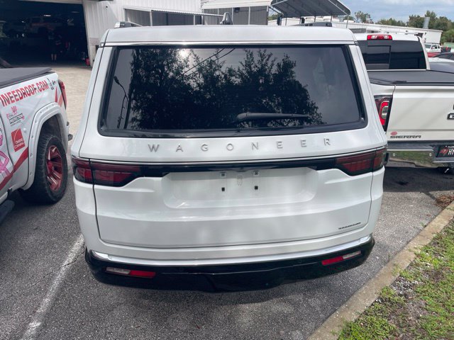 Used 2024 Jeep Wagoneer Series II w/ Premium Group I RWD image 4