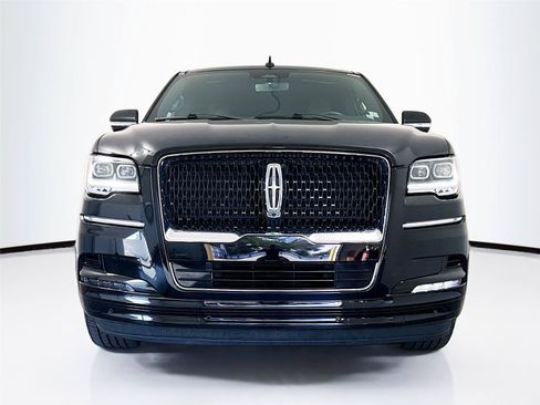 Used 2023 Lincoln Navigator Reserve AWD/4WD image 33