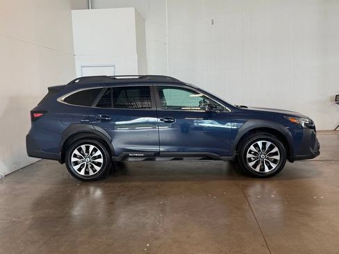 Used 2024 Subaru Outback Limited AWD/4WD image 14