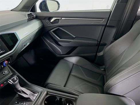 Used 2023 Audi Q3 2.0T Premium image 23