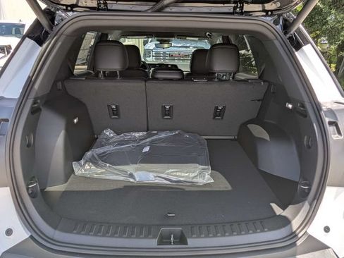 New 2027 GMC Terrain Elevation w/ Elevation Premium Package FWD image 12
