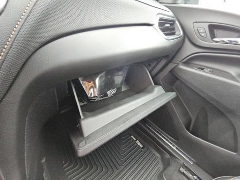 Used 2018 Chevrolet Equinox Premier FWD image 31