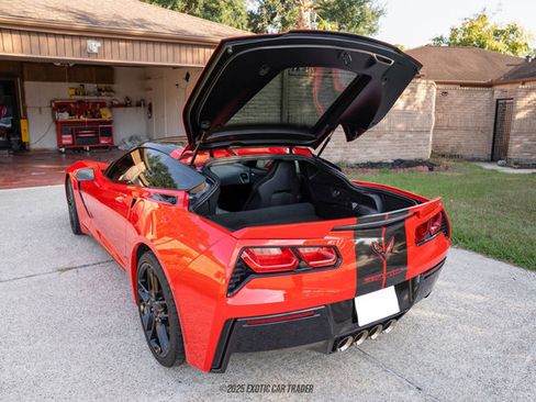 Used 2019 Chevrolet Corvette Stingray Coupe w/ Carbon Flash Badge Package image 20