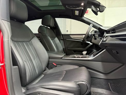 Used 2021 Audi RS 7 Prestige image 24