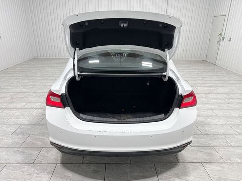 Used 2022 Chevrolet Malibu LS image 27