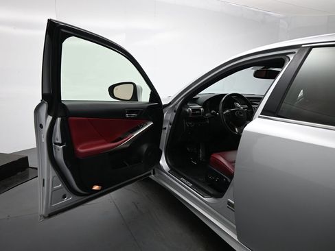 Used 2015 Lexus IS 250 image 7