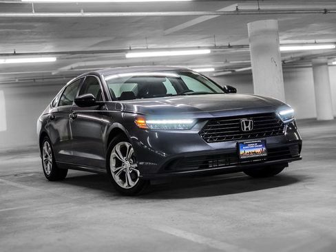 Used 2025 Honda Accord LX image 4