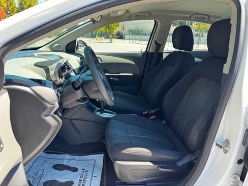 Used 2015 Chevrolet Sonic LT FWD image 23