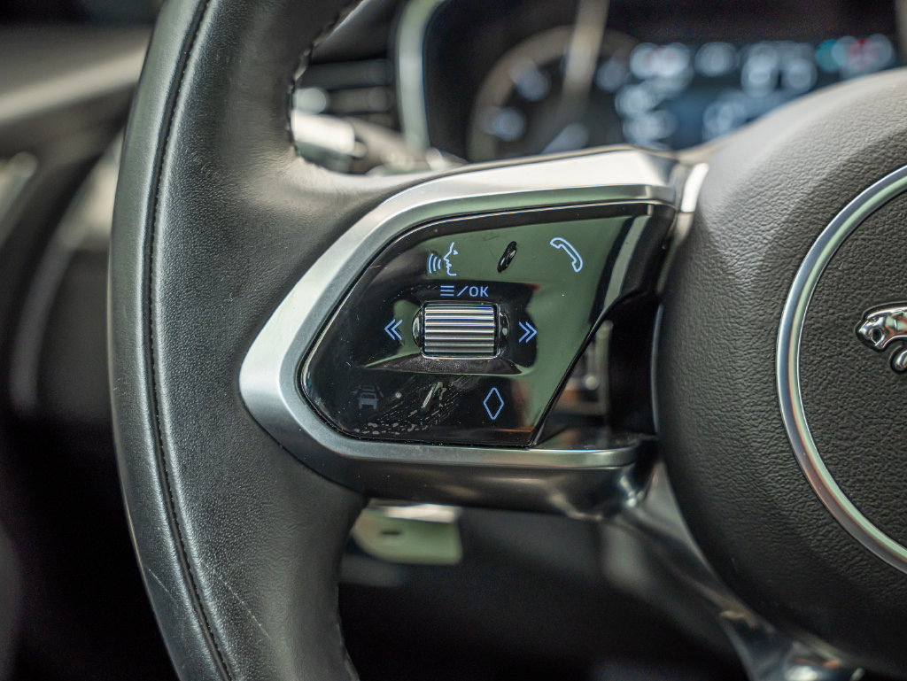Used 2021 Jaguar F-PACE S AWD/4WD image 18