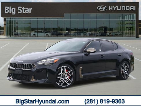 Used 2022 Kia Stinger GT1 RWD image 1