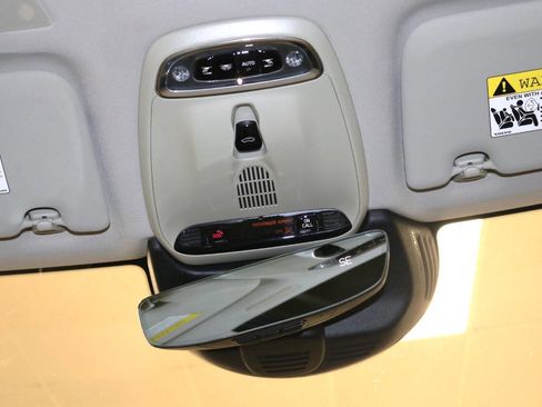 Used 2019 Volvo XC60 T5 Momentum w/ Premium Package image 83