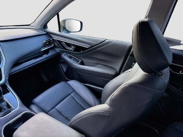 Certified 2025 Subaru Outback Limited AWD/4WD image 27