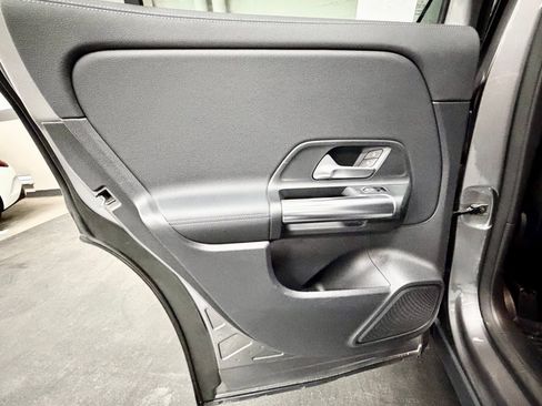 Used 2022 Mercedes-Benz GLA 250 image 34