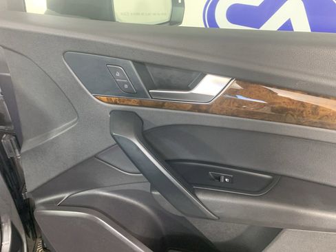 Used 2018 Audi Q5 2.0T Premium w/ Convenience Package image 43