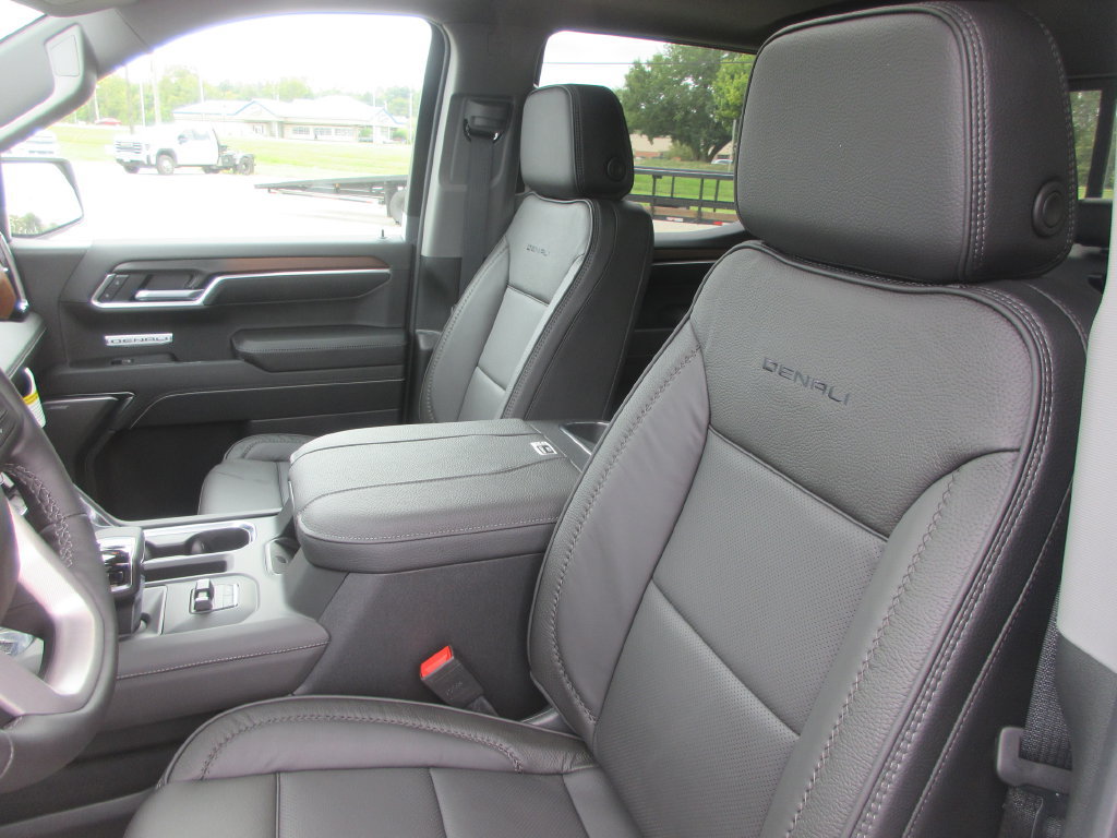 New 2026 GMC Sierra 1500 Denali AWD/4WD image 13