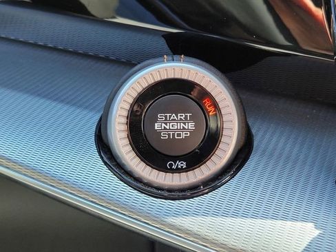 New 2023 Jeep Grand Wagoneer Series III AWD/4WD image 22