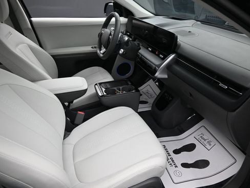 Used 2025 Hyundai Ioniq 5 Limited RWD image 36