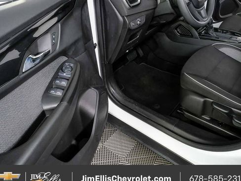 Certified 2025 Chevrolet TrailBlazer LT AWD/4WD image 7