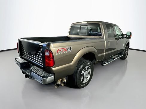 Used 2016 Ford F250 Lariat w/ Lariat Ultimate Package AWD/4WD image 8
