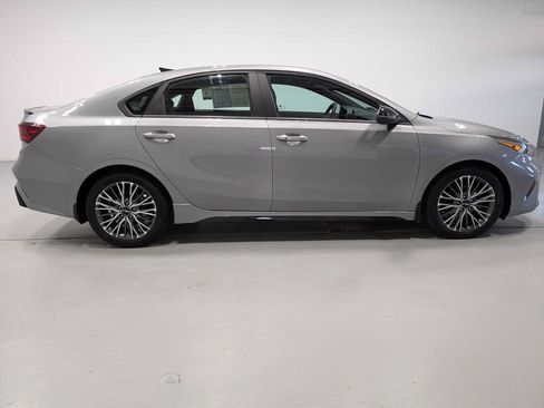 Used 2022 Kia Forte GT-Line w/ GT-Line Technology Package FWD image 7
