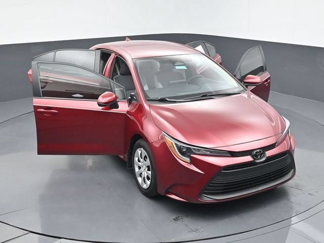 Used 2025 Toyota Corolla LE FWD image 50