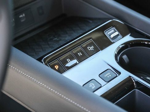 New 2025 Nissan Murano SV FWD image 22