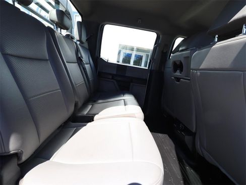 Certified 2022 Ford F450 XL w/ Power Equipment Group image 18