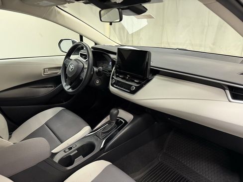 Used 2023 Toyota Corolla LE image 15