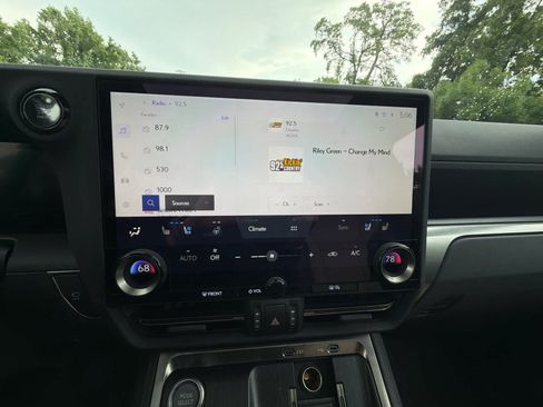 Used 2025 Lexus GX 550 AWD/4WD image 32
