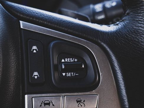 Used 2017 Subaru Outback 3.6R Limited image 17