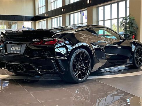 Used 2026 Chevrolet Corvette ZR1 w/ Stealth Interior Trim Package RWD image 15