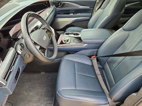 Certified 2025 Cadillac Escalade IQ Luxury 2 w/ LPO, Premium Carpet Package image 11