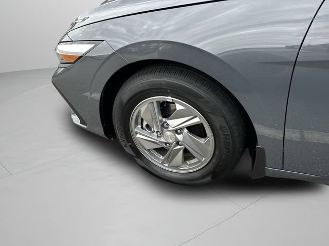 New 2026 Hyundai Elantra SEL Sport Premium FWD image 37